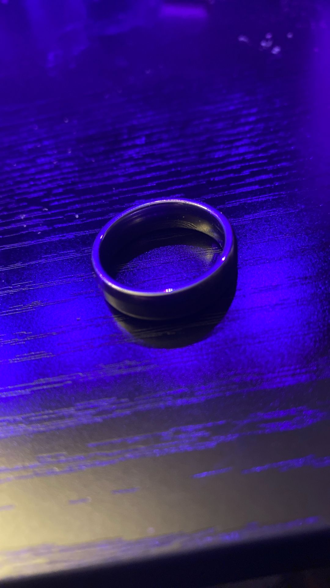 TUNGSTEN CARBIDE MENS WEDDING RING