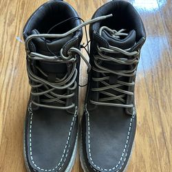NWT IZOD men’s memory foam lace up boots size 9