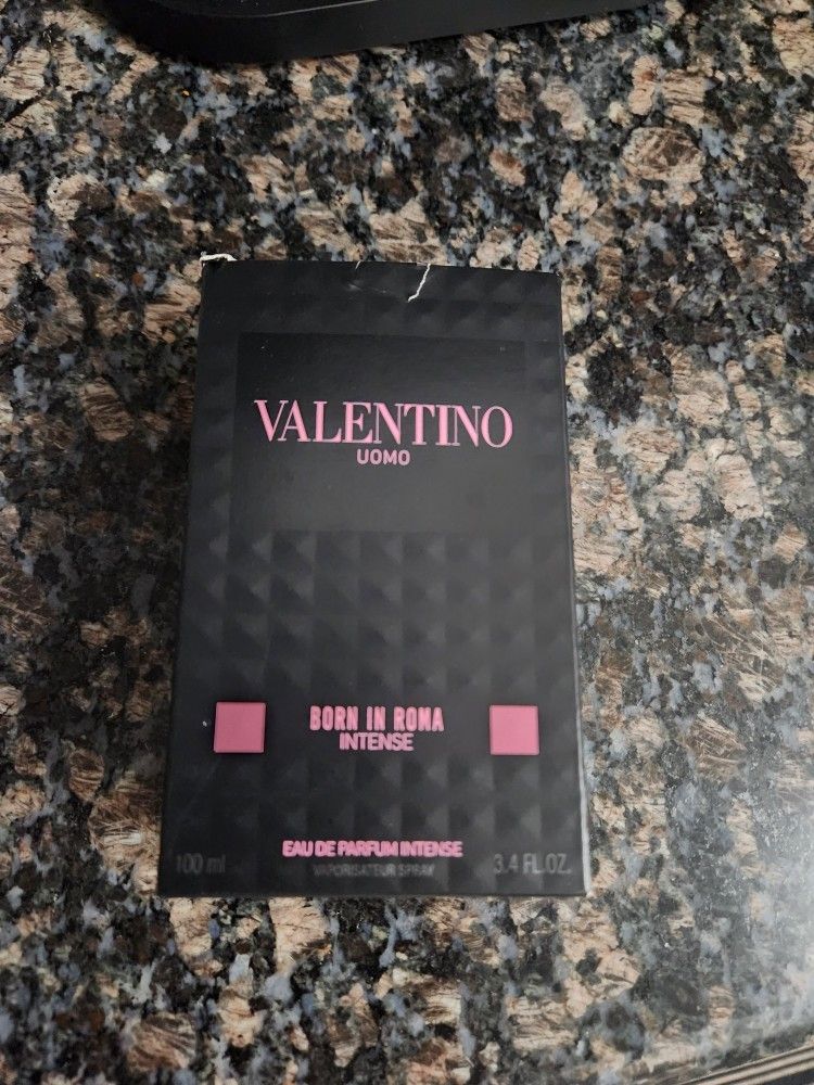 Original Valentino Born In Roma Intense