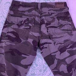 $50 True Religion straight fit grey/green camo pants size 34