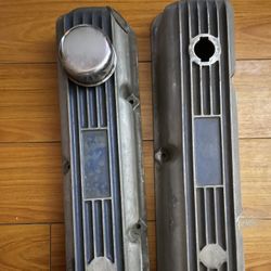Ford 390 Head Covers