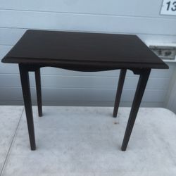 Small Vintage table accent table. Condition is Used. Used in good condition with some cosmetic blemishes. These blemishes are in the form of scratches