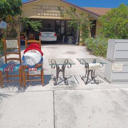 2 Shaker Chairs, 2 Glass/metal End Tables