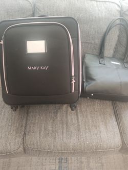 Used Mary Kay Make Up Hand Bag And Travel Case In Good Condition
