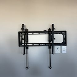 Assorted TV Mounts