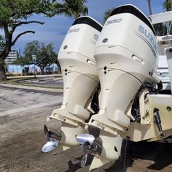 300 HP Outboard Suzuki with Warranty
