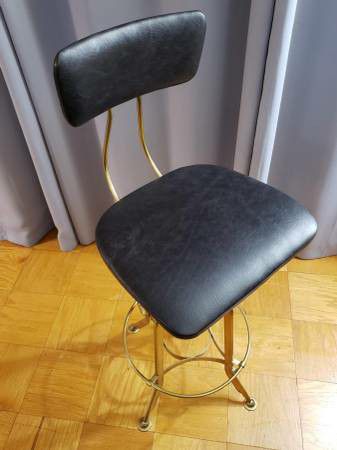 1940S VINTAGE TOLEDO LEATHER BAR CHAIR