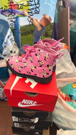 Minnie Mouse Boots