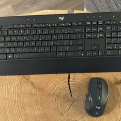 Logitech Mk545 Advanced Keyboard Mouse Combo