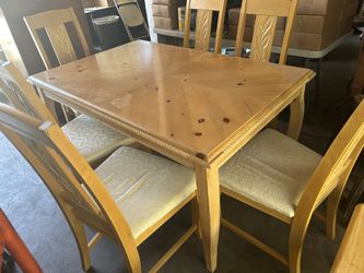 Dinning Table With Bench