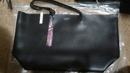 New with tags Victoria secret tote