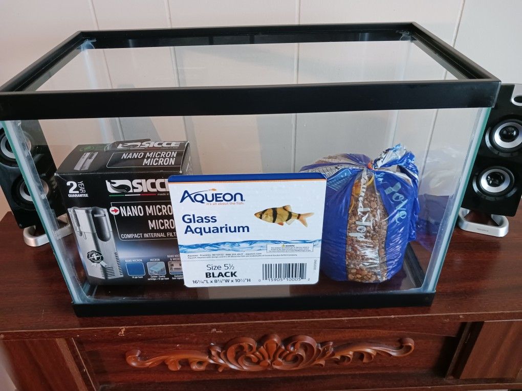 Aqueon Glass Aquarium 5.5 Gal./Brown Pebbles/ Sicce Filter/Cave/Net/Easy Balance