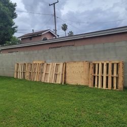 Wood Pallets 