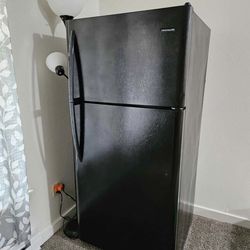 Black fridge like new