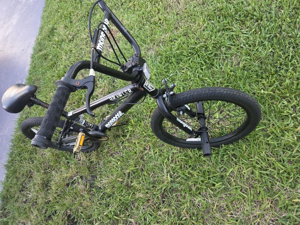 20" Mongoose BMX B  Brawler 