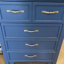 Thomasville - Impressions Collection 4 drawer chest. 