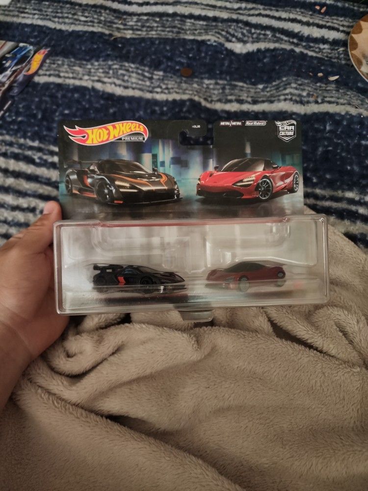 Hot Wheels 2 Pack MClaren