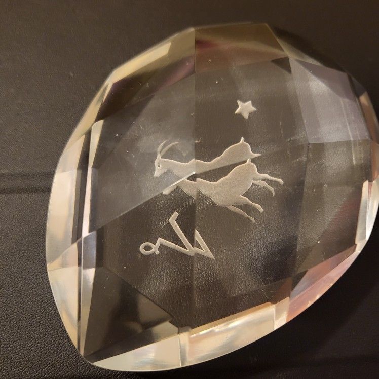 Glass Crystal Etched With Aries Zodiac