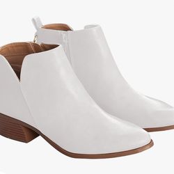 White Ankle Boots / Size 9