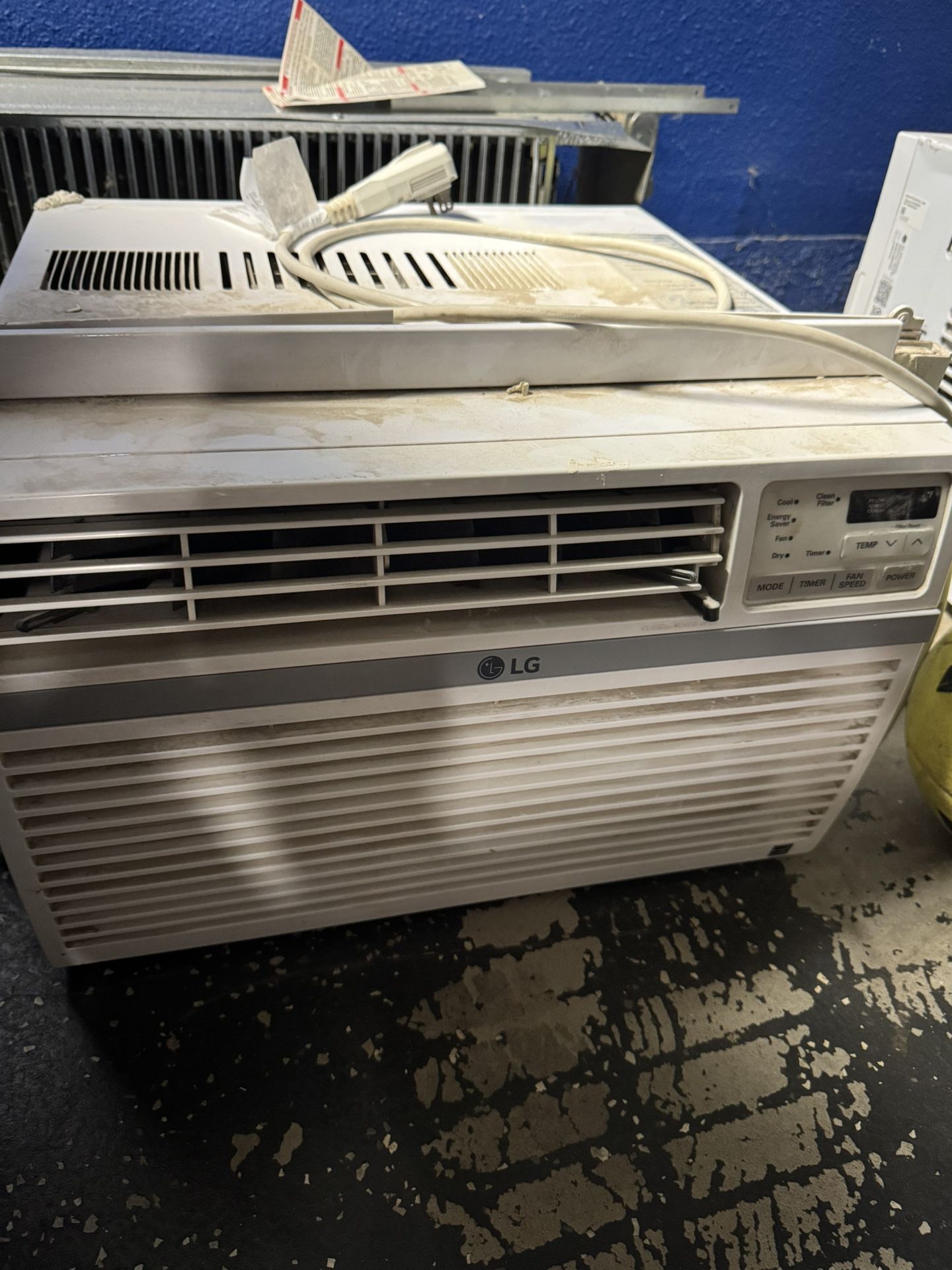 LQ Window AC Unit