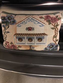 Pillow Decorative With Flowers/birdcage (Free delivery 5 Cities In 3 Cty)