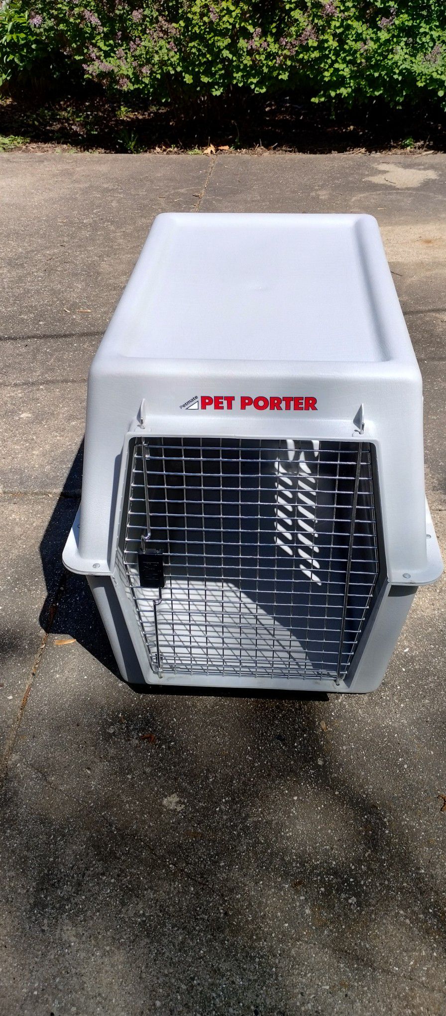 Large Dog Crate/Carrier 