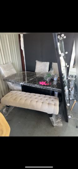 New* Marble Dining Table. Sits 4-6 People