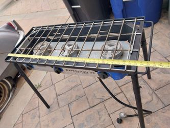 PORTABLE STOVE CHEF CAMP EXPEDITION-3 IN EXCELLENT CONDITION WAS ONLY USED ONCE