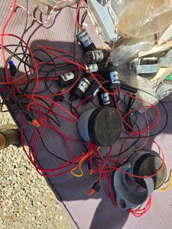 Battery operated water controllers