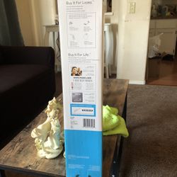 Moen White Towel Bar