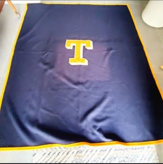 VTG Tennessee Volunteers Letterman Wool Blanket Blue HL Whiting Co. 1940's 50's