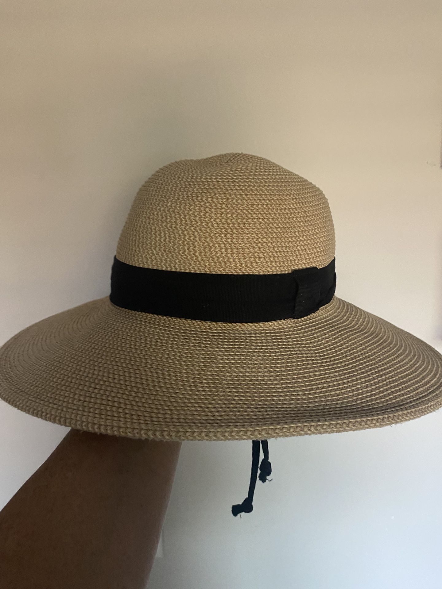 Solar Escape fidora Fully Adjustable Sun  Hat Brand  New