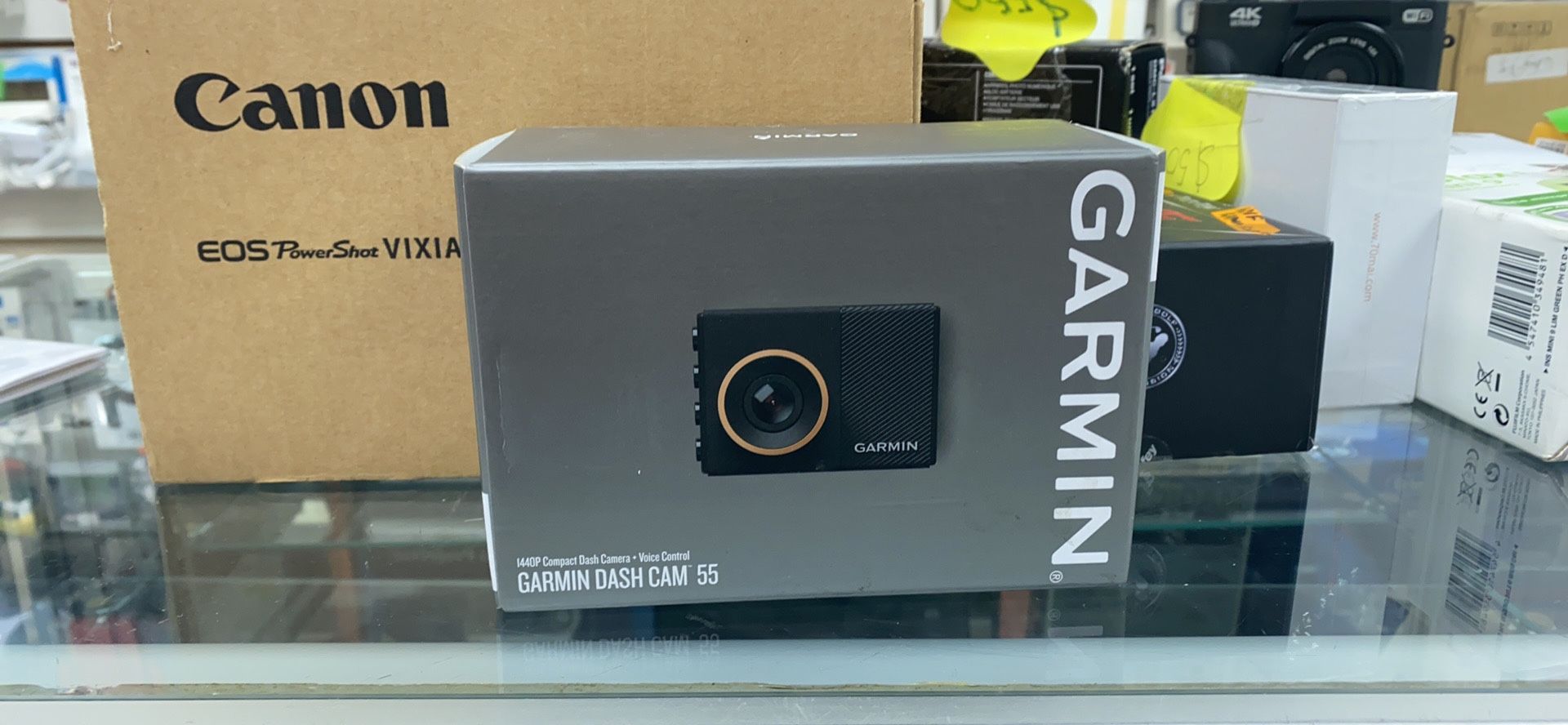  Garmin Dash Cam 55, 1440p 2.0 LCD Screen, Extremely