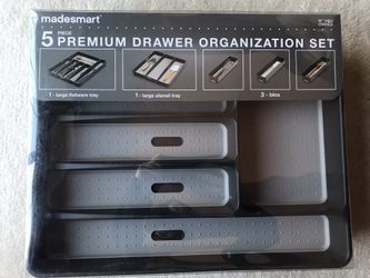 New in Box 5 Piece Drawer Organizer Modular Bins