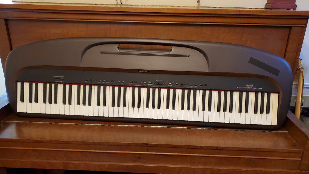 Suzuki 88 key ELECTRIC piano