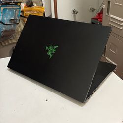 Gaming Laptop - Razer Blade 15