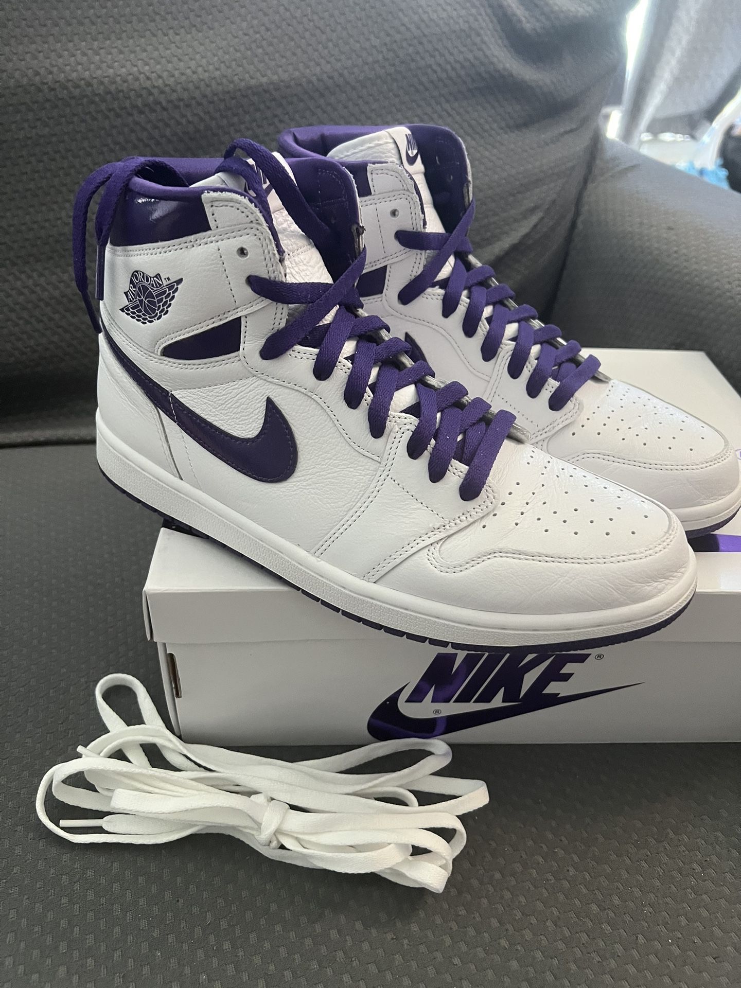Size 11.5 Nike Jordan 1 Retro High OG Metallic Court Purple