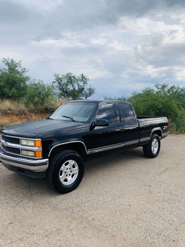1998 CHEVROLET SILVERADO Z71 4x4 for Sale in Tucson, AZ - OfferUp