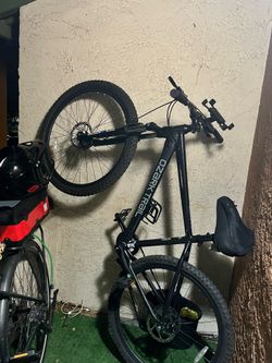 Ozark trail 27.5”mountain bike