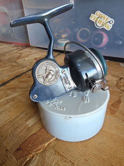 Alcedo Micron ultra light spinning reel.. 2 Spools, Xtra Bail Spring..In Box, no paper work.. Accepting "BEST"  Offer