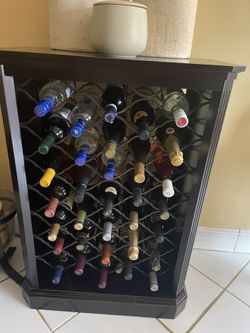 Wine Cabinet / Wine holder 