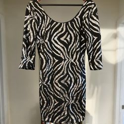 Fun Sequined Party Dress (L) 