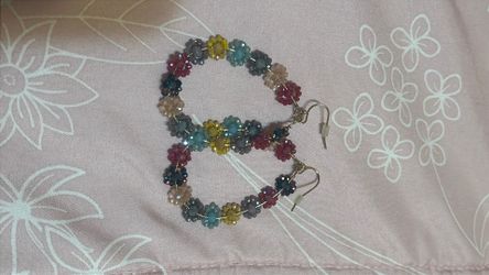 Dangle floral earrings