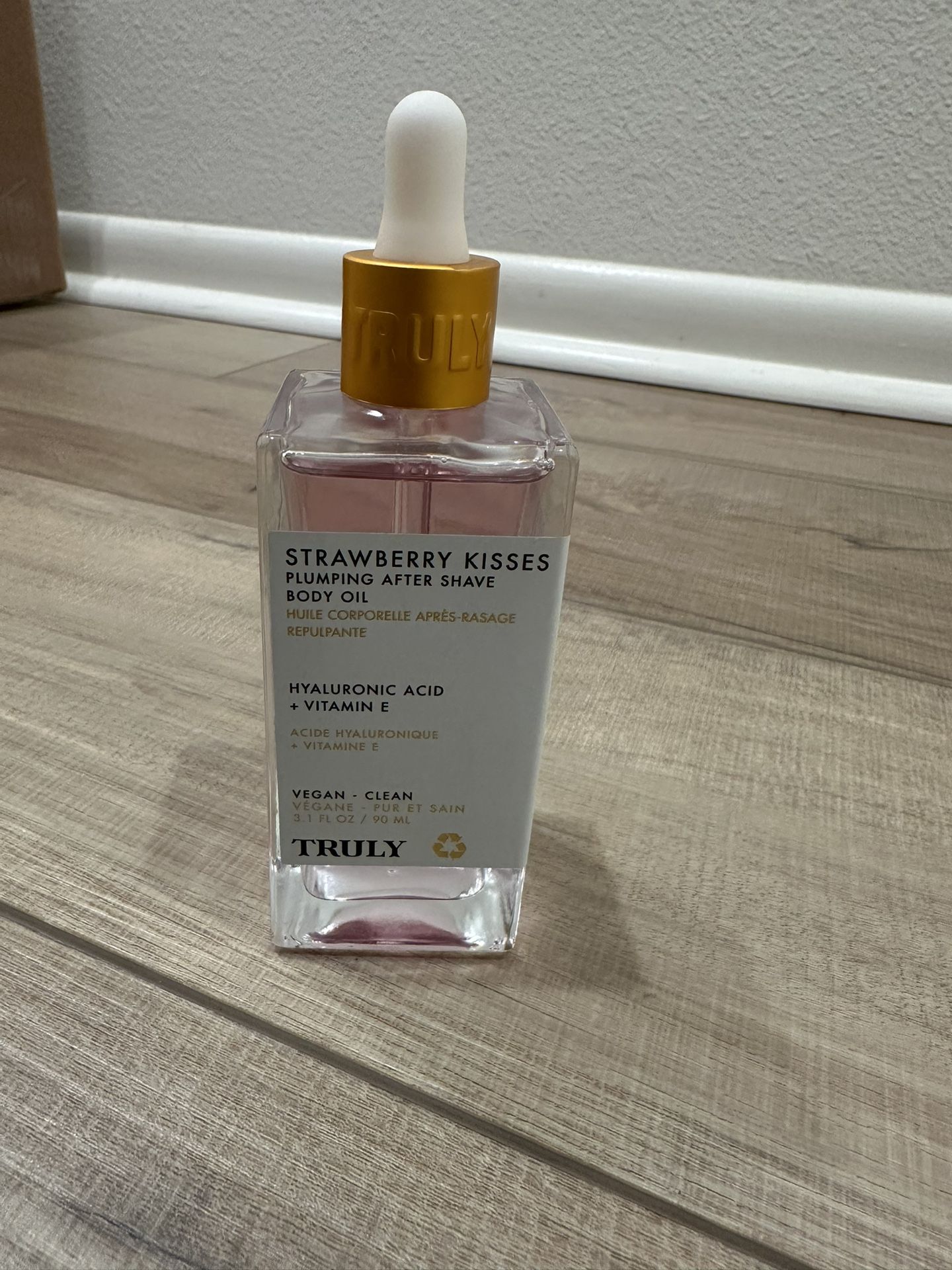 New Truly Strawberry Kisses