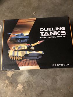 R/C Dueling Tanks