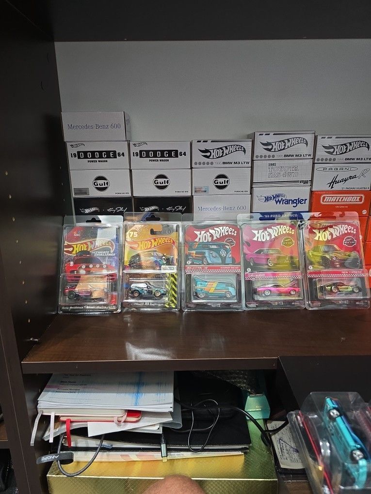 Sealed Hot Wheels RLC Many To Chose From. 