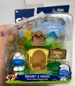 The Smurfs Micro Village Brainy’s House Series 1 Jakks Pacific 2013 Single Pack