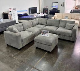 Beautiful ‼️Sectional sofa with ottoman grey Corduroy