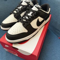 Panda dunks Size 11 Men