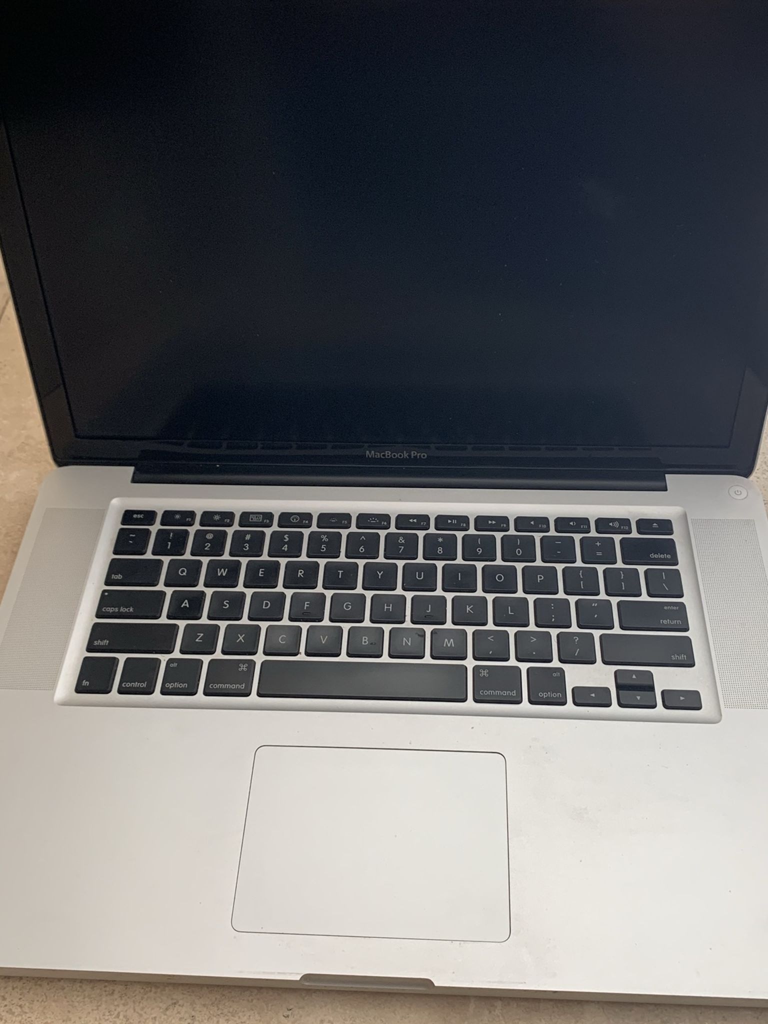 2009 Macbook Pro 15 inch 2.8Ghz 4GB 250GB,All Products : American Fashion Style Bags On Sale